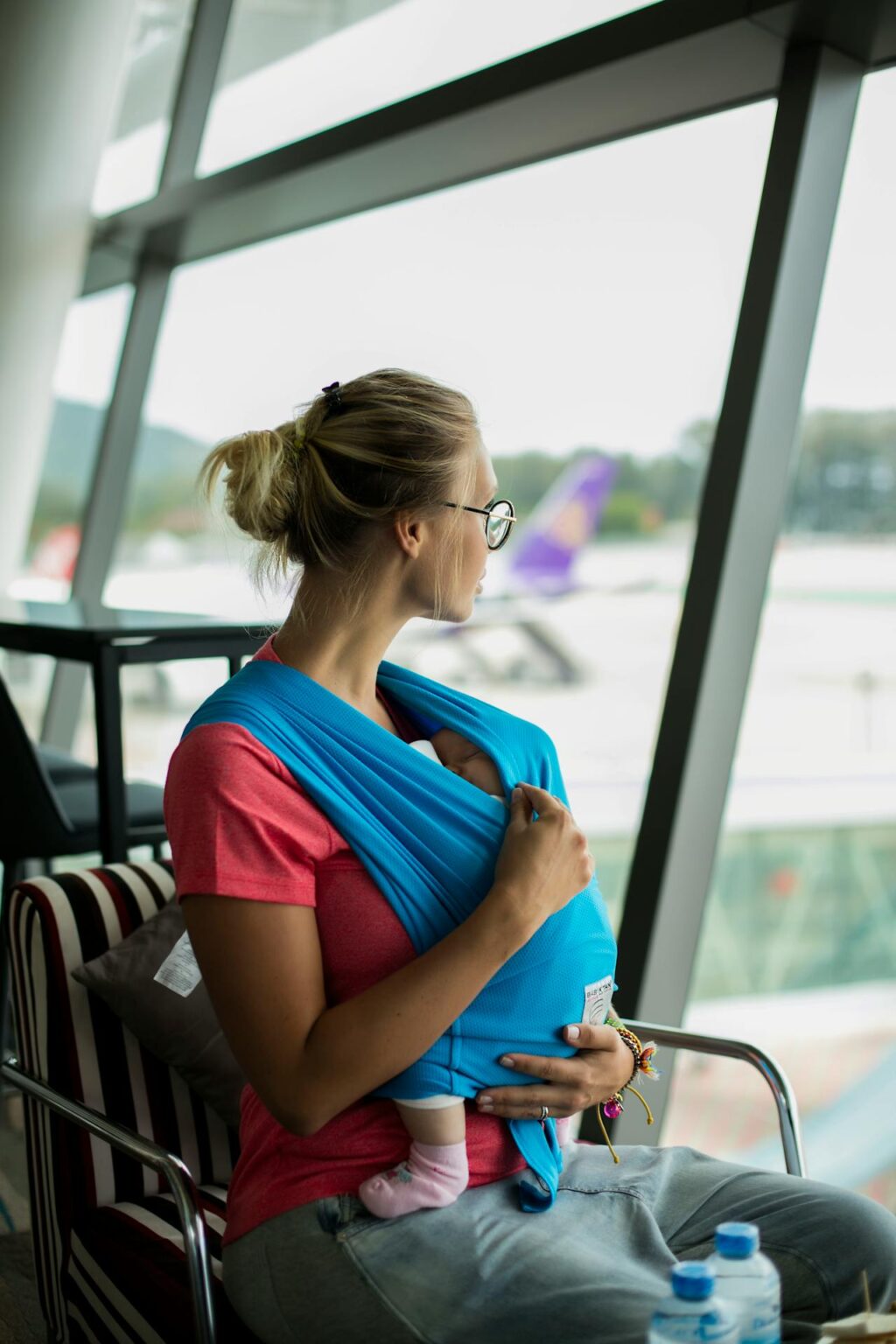 5 Tips for Breastfeeding On-The-Go